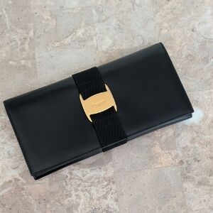 NWOT Salvatore Ferragamo Black Leather with Gold Hardware Wallet